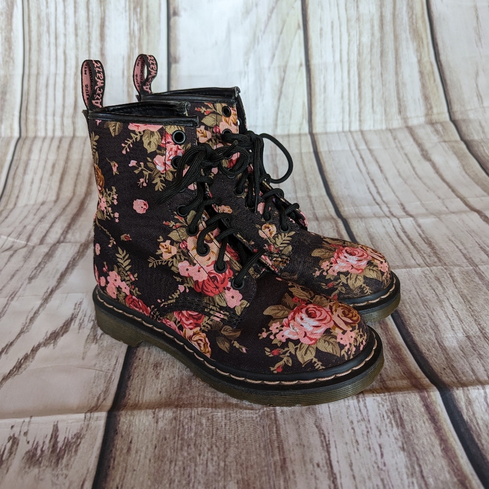 DR MARTENS | Floral Canvas Boots